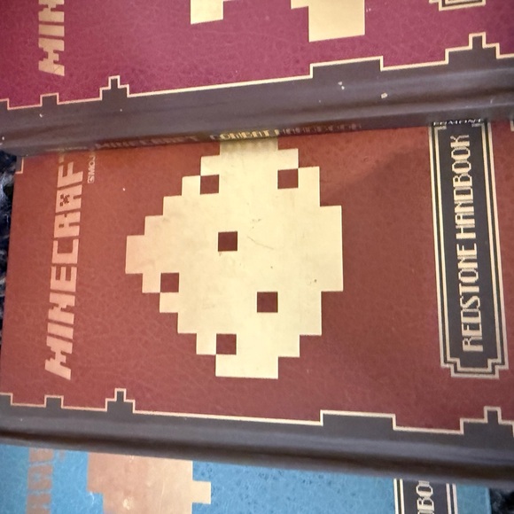 Minecraft Handbook Collection - Picture 3 of 10